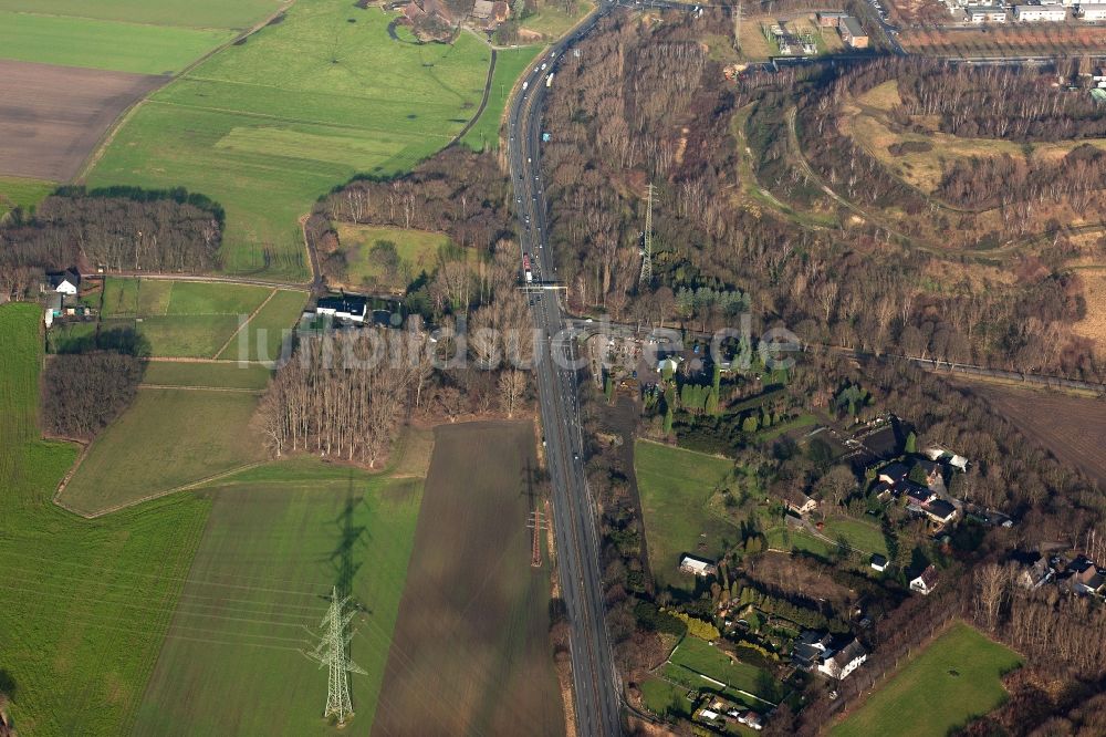 Luftaufnahme Gladbeck - Bundesstraße B 224 in Gladbeck im Bundesland Nordrhein-Westfalen