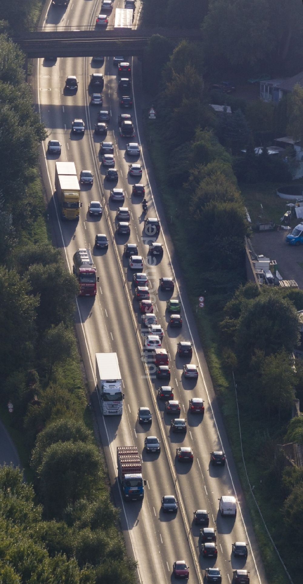 Luftbild Gelsenkirchen - Bundesstraße auf dem Stadtgebiet Gladbeck bei Gelsenkirchen im Ruhrgebiet in Nordrhein-Westfalen