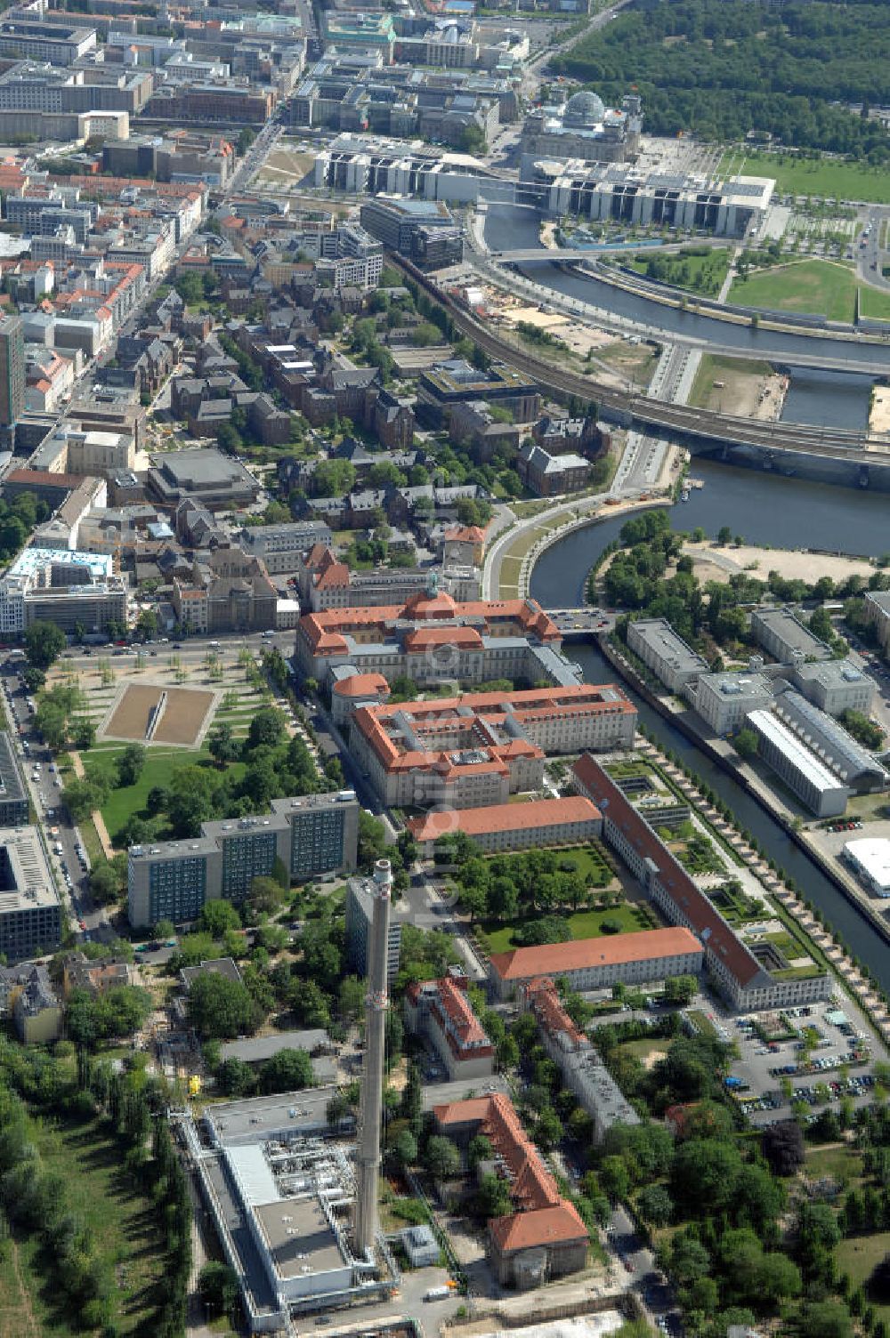 Berlin aus der Vogelperspektive: Bundeswirtschaftsministerium an der Invalidenstrasse in Berlin-Mitte