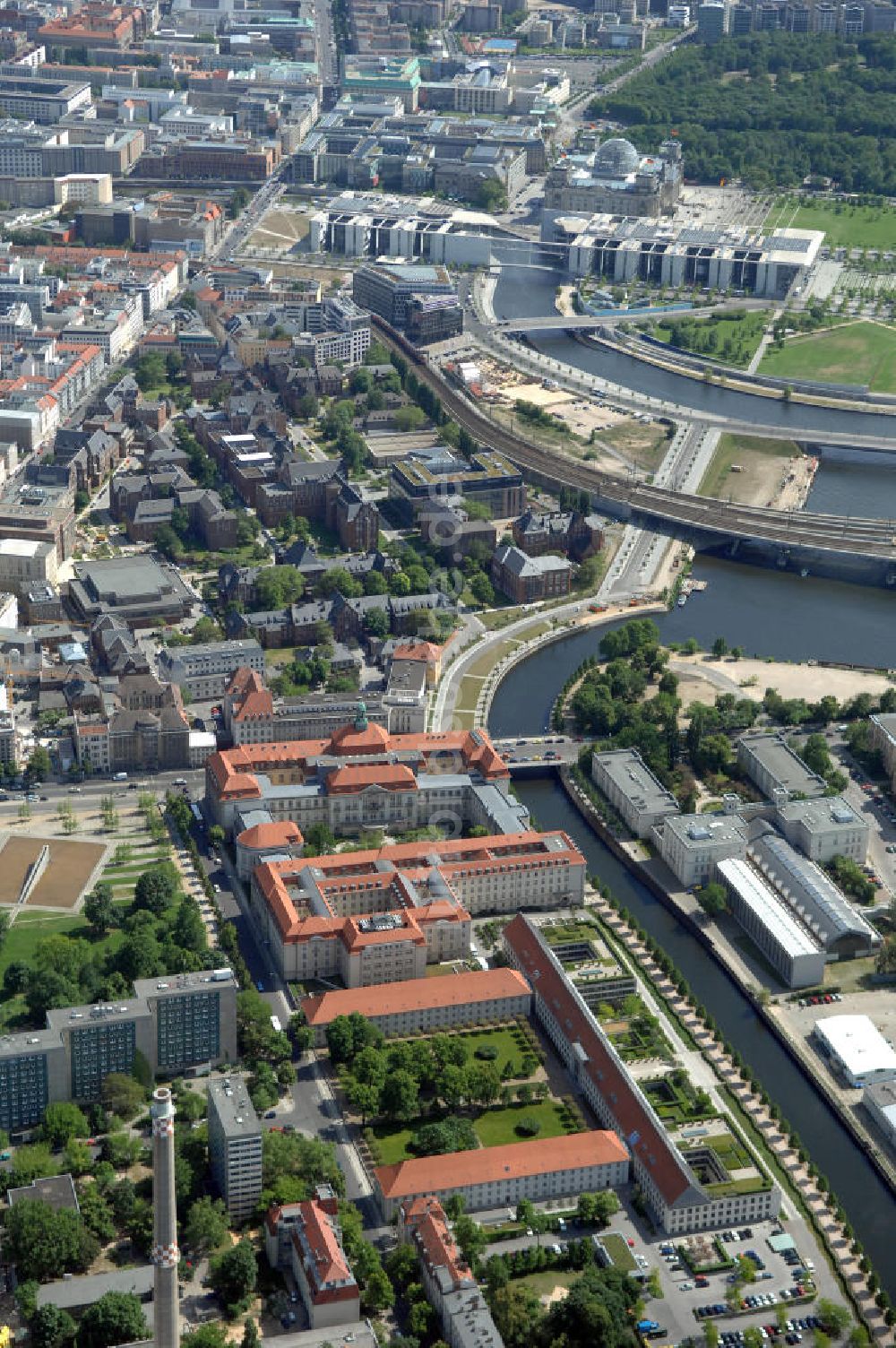 Luftbild Berlin - Bundeswirtschaftsministerium an der Invalidenstrasse in Berlin-Mitte