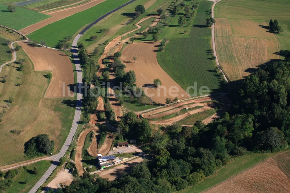 Schopfheim aus der Vogelperspektive: Übungsplatz, Streckenverlauf und Wettbewerbsstrecke des Motocross Areals in Schopfheim im Bundesland Baden-Württemberg