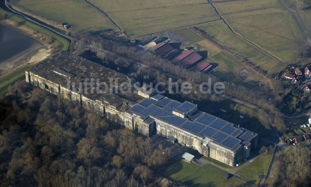 Luftaufnahme Bremen - Bunker- Gebäudekomplex U-Boot-Bunkerwerft Valentin im Ortsteil Rekum in Bremen