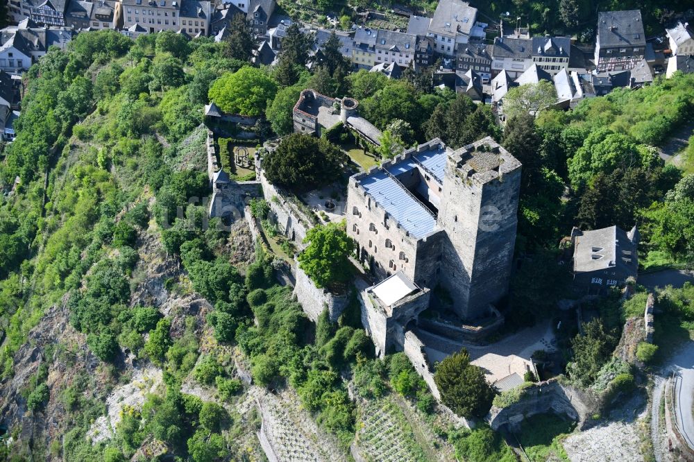 Kaub aus der Vogelperspektive: Burg Burg Gutenfels am Schlossweg in Kaub im Bundesland Rheinland-Pfalz, Deutschland