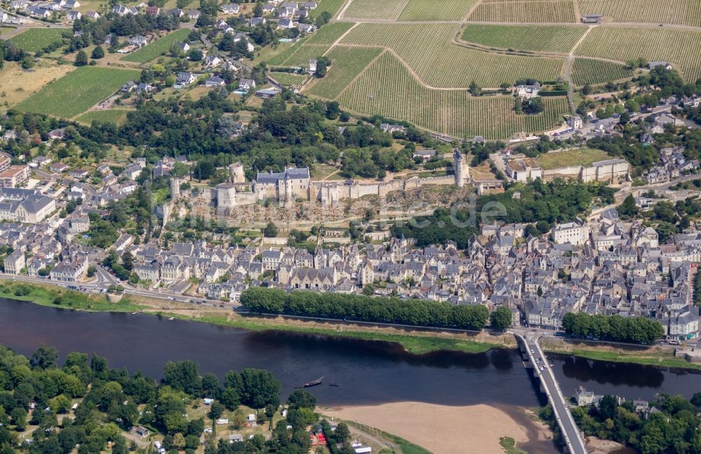 Luftbild Chinon - Burg Chinon in Centre-Val de Loire, Frankreich