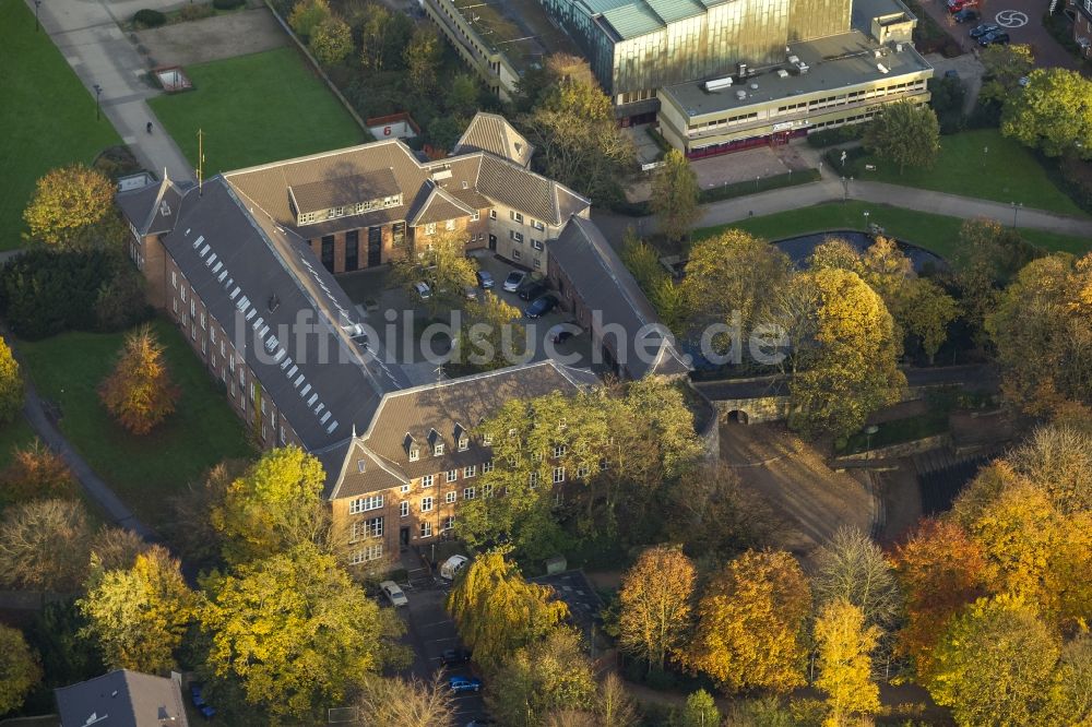 Luftaufnahme Dinslaken - Burg Dinslaken im Ruhrgebiet in Nordrhein-Westfalen