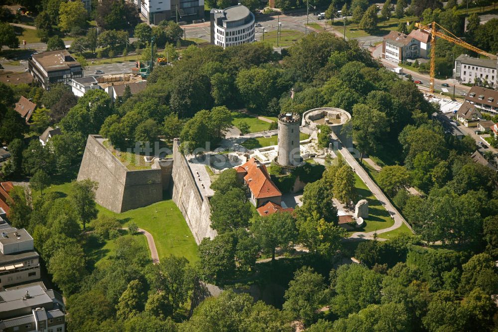 Bielefeld von oben - Burg und Festung Sparrenberg in Bielefeld