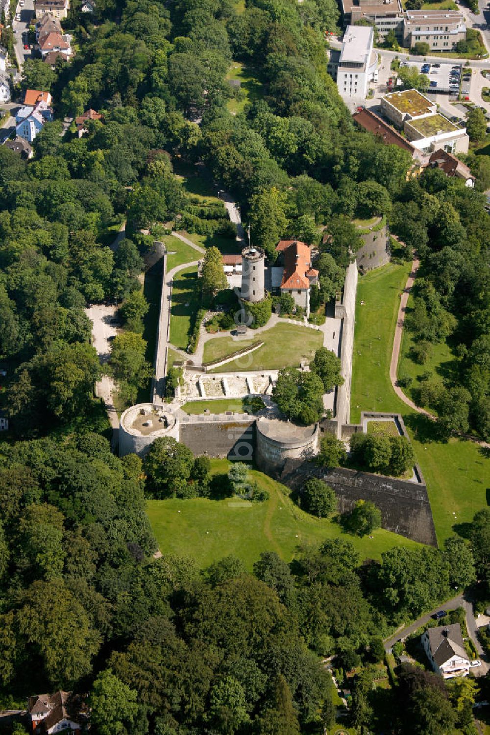 Bielefeld von oben - Burg und Festung Sparrenberg in Bielefeld