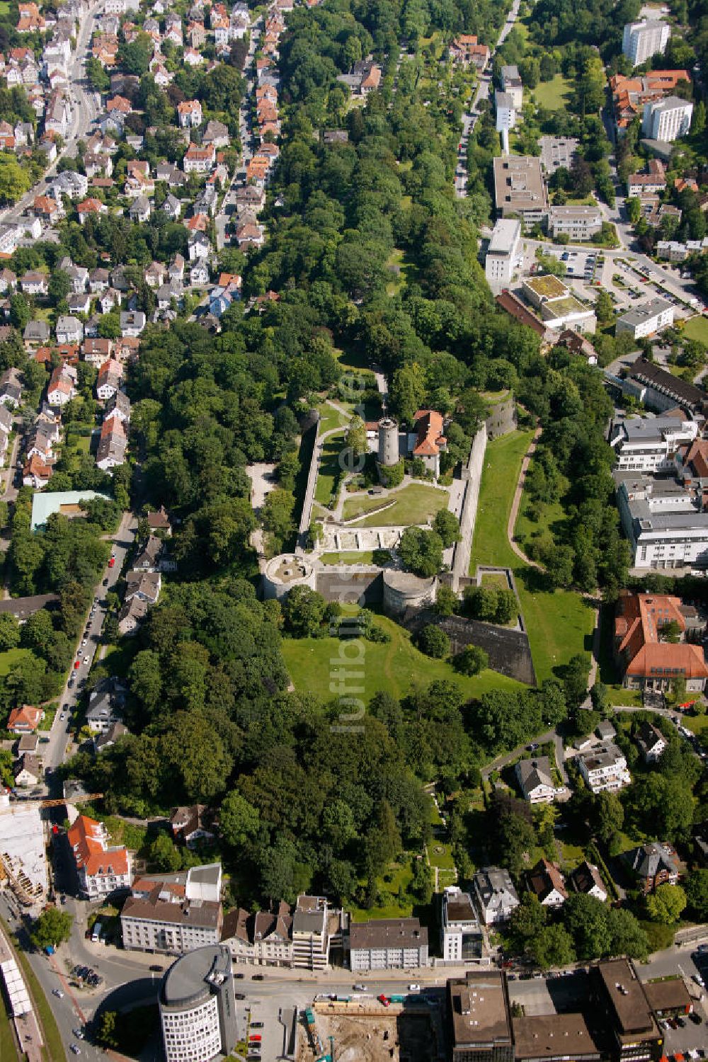 Bielefeld aus der Vogelperspektive: Burg und Festung Sparrenberg in Bielefeld