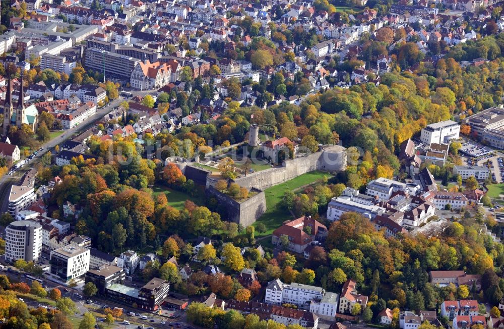 Bielefeld aus der Vogelperspektive: Burg und Festung Sparrenburg in Bielefeld im Bundesland Nordrhein-Westfalen