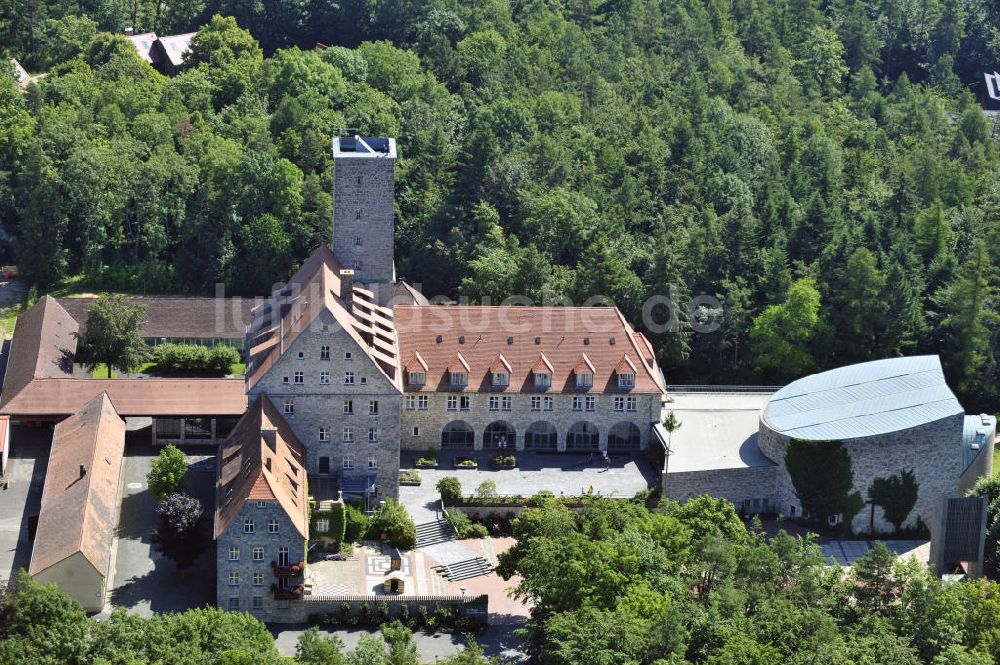 Luftbild Ebermannstadt - Burg Feuerstein bei Ebermannstadt, Bayern