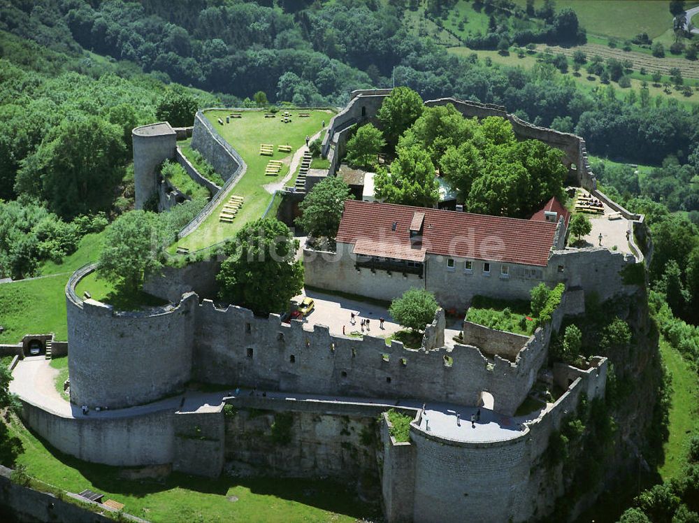 23.06.2001 von oben - Burg Hohenneuffen