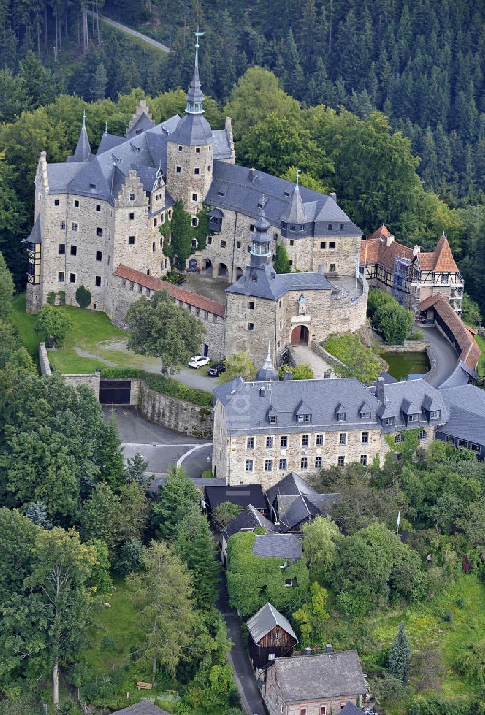 Ludwigsstadt aus der Vogelperspektive: Burg Lauenstein Bayern