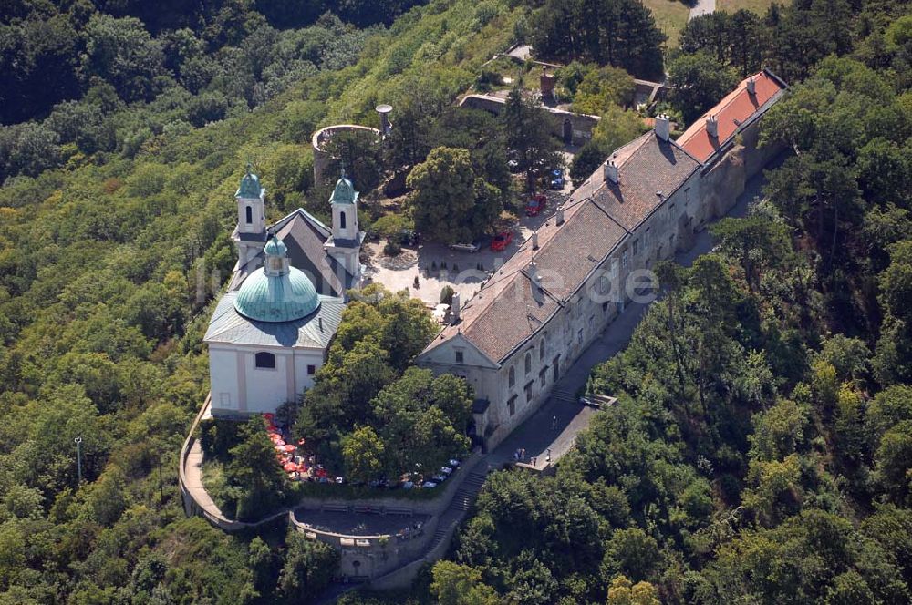 Luftaufnahme Wien - Burg Leopoldsberg in Wien