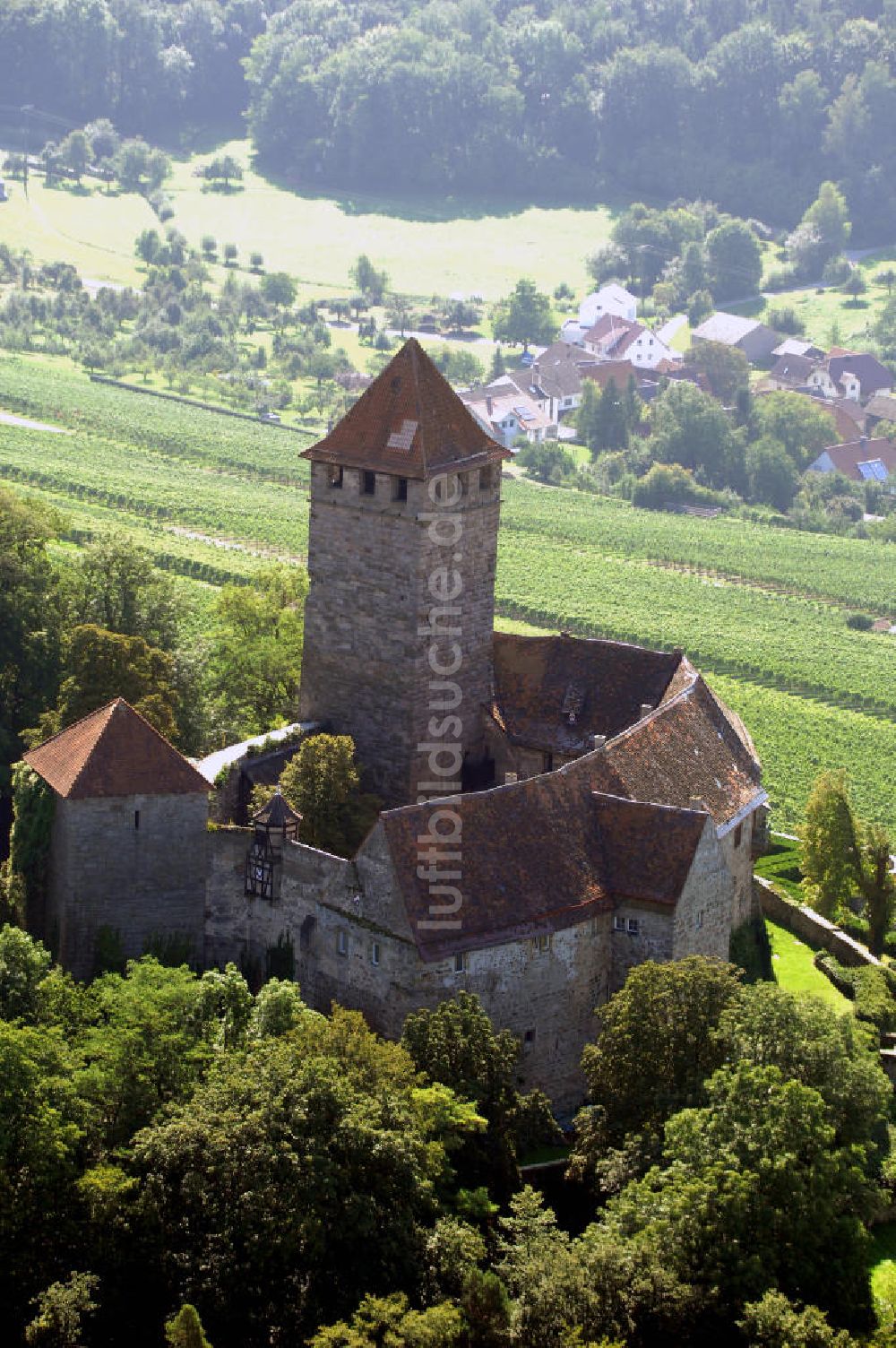 Luftbild Oberstenfeld - Burg Lichtenberg in Oberstenfeld