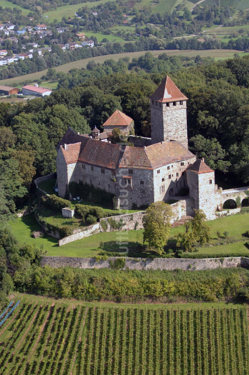 Luftaufnahme Oberstenfeld - Burg Lichtenberg in Oberstenfeld