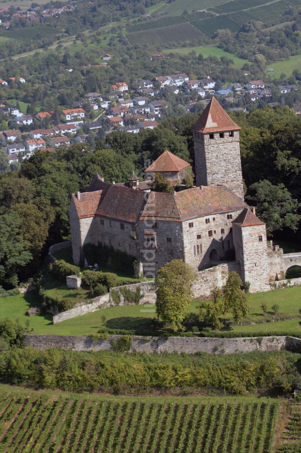 Oberstenfeld aus der Vogelperspektive: Burg Lichtenberg in Oberstenfeld