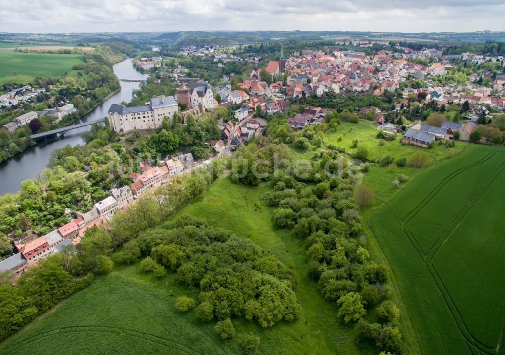 Leisnig von oben - Burg Mildenstein auf dem Schloßberg in Leisnig im Bundesland Sachsen, Deutschland