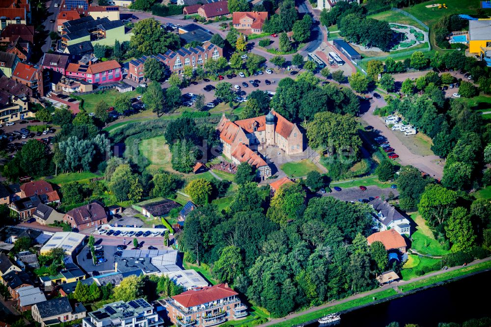 Luftaufnahme Geestland - Burg Museum Burg Bad Bederkesa in Geestland im Bundesland Niedersachsen, Deutschland