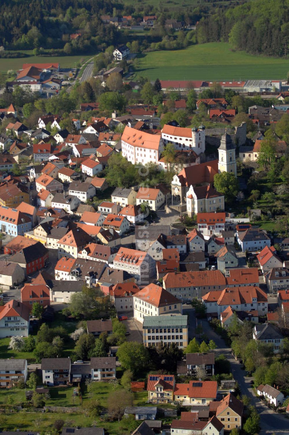 Luftaufnahme Parsberg - Burg Parsberg in Parsberg