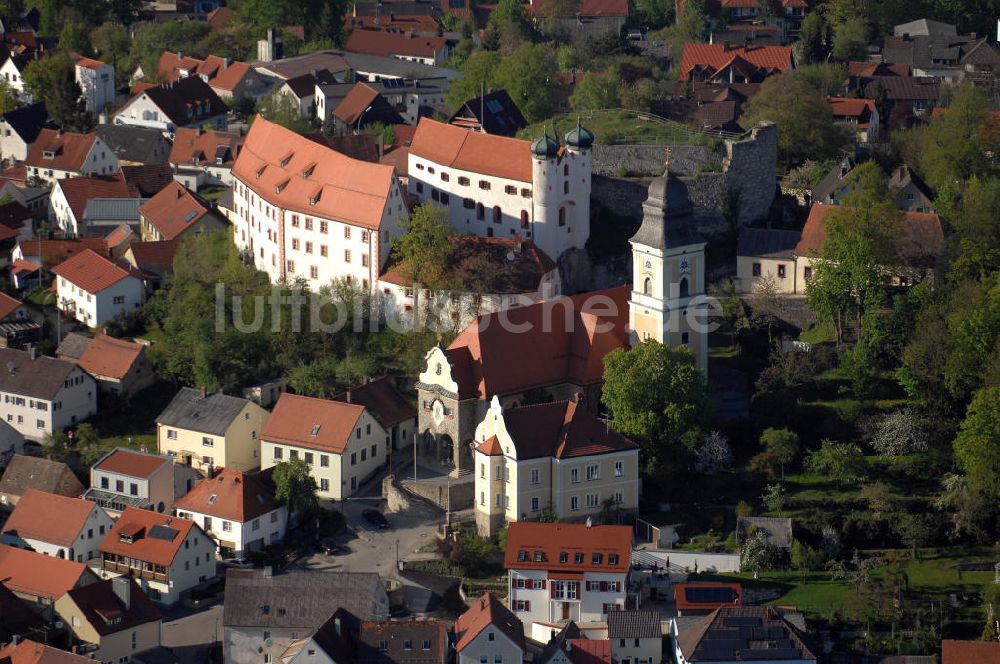 Parsberg von oben - Burg Parsberg in Parsberg