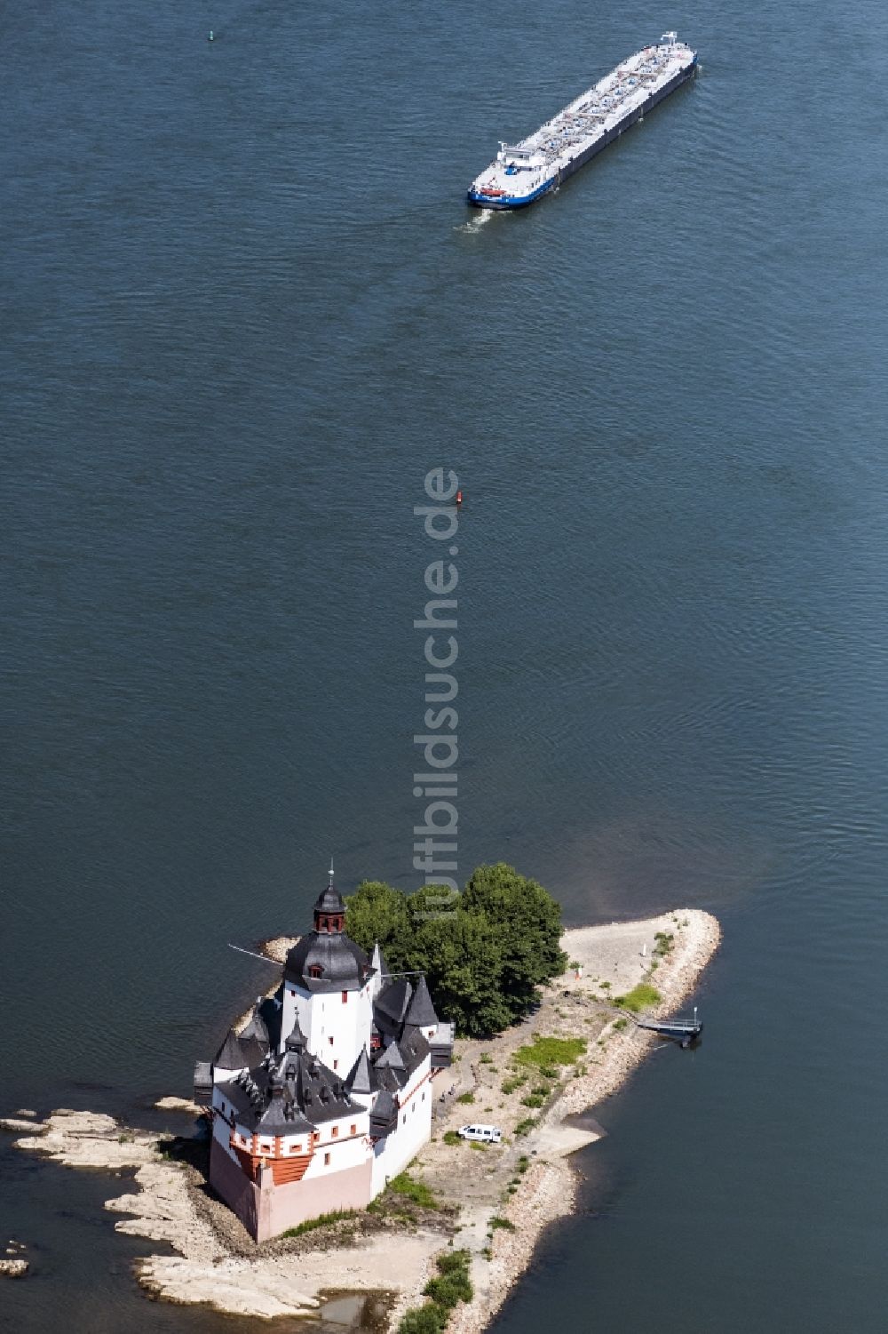 Kaub aus der Vogelperspektive: Burg Pfalzgrafenstein Castle im Ortsteil Falkenau in Kaub im Bundesland Rheinland-Pfalz, Deutschland