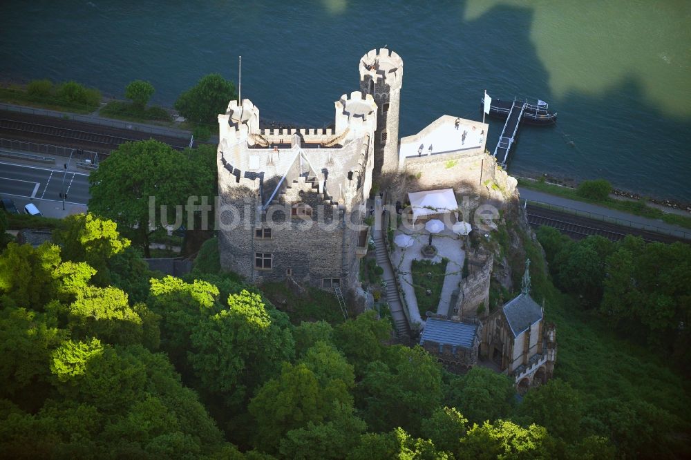 Luftaufnahme Trechtingshausen - Burg Romantik-Schloß Burg Rheinstein in Trechtingshausen im Bundesland Rheinland-Pfalz, Deutschland