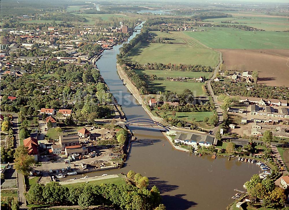 Burg / Sachsen-Anhalt aus der Vogelperspektive: Burg / Sachsen-Anhalt Umbau des Elbe-Havel-Kanal bei Burg 14.10.2003