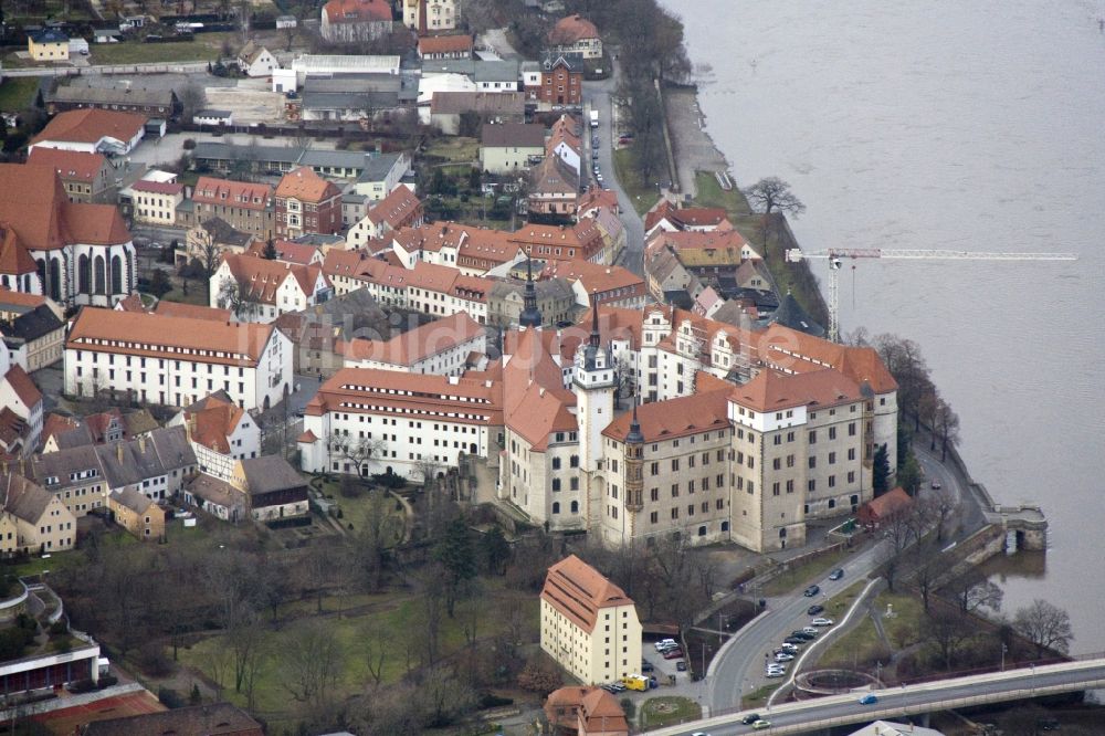 Luftaufnahme Torgau - Burg / Schloss Hartenfels in Torgau an der Elbe im Freistaat Sachsen