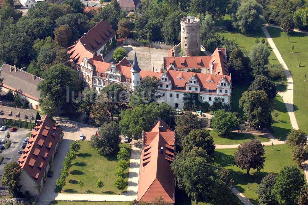 Luftaufnahme Schkopau - Burg und Schlosshotel in Schkopau