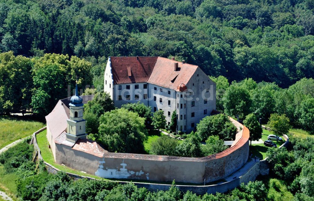 Gnotzheim aus der Vogelperspektive: Burg Spielberg in Gnotzheim, Bayern