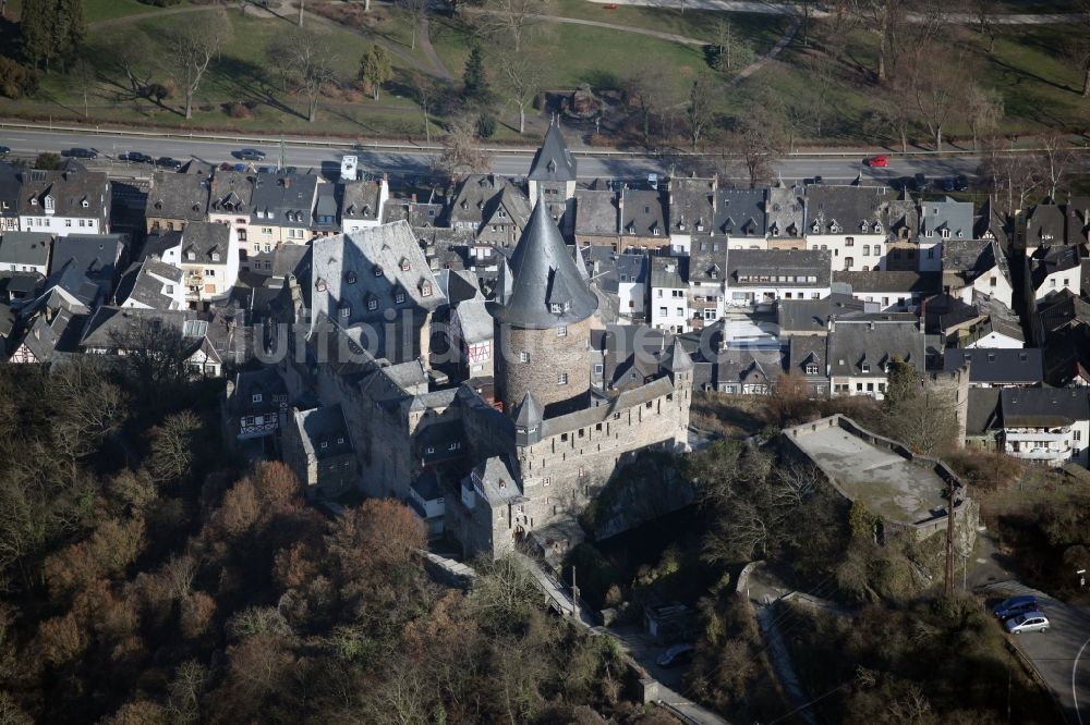 Bacharach aus der Vogelperspektive: Burg Stahleck über Bacharach im Bundesland Rheinland-Pfalz