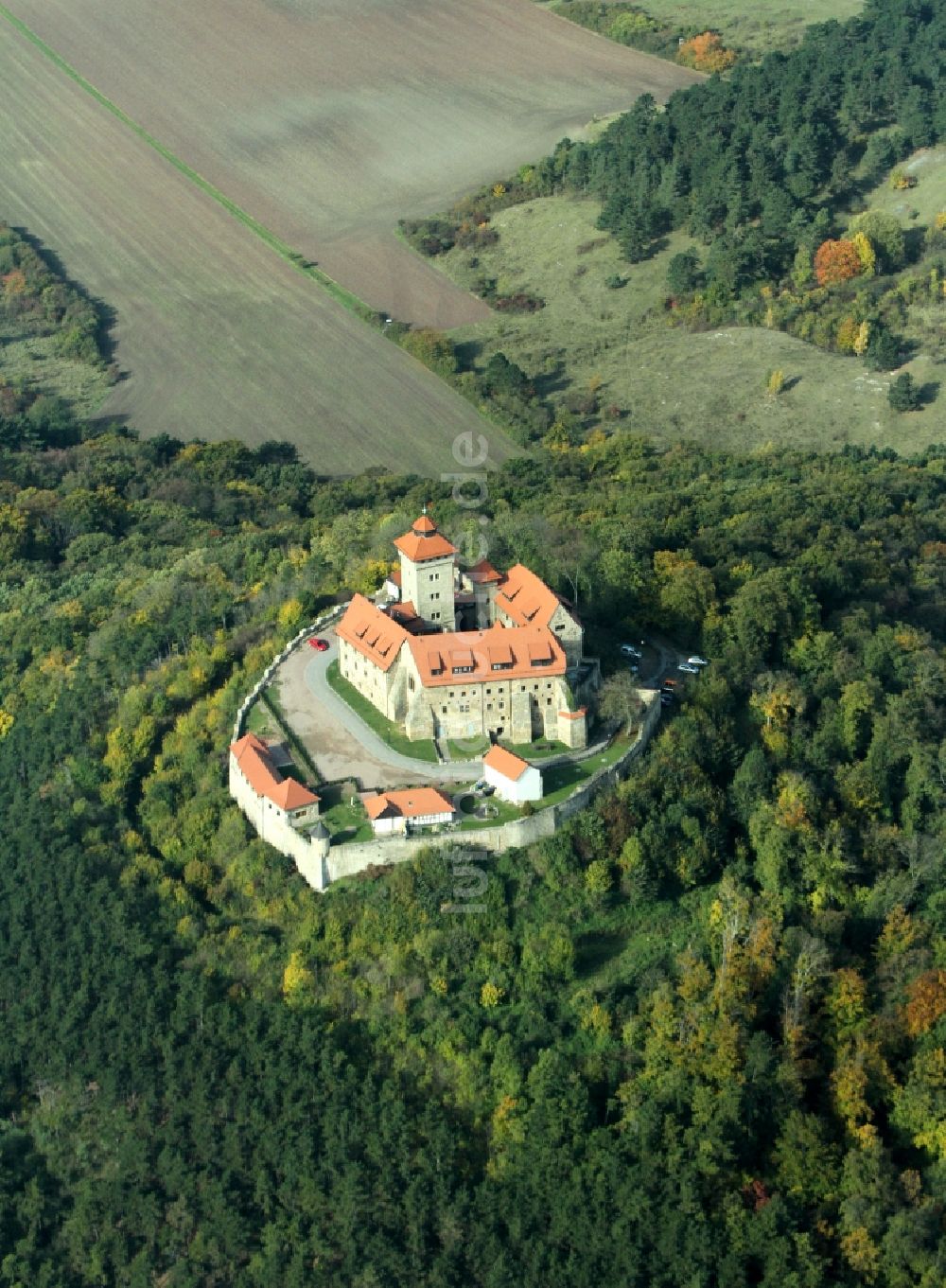 Wachsenburg aus der Vogelperspektive: Burg der Veste Wachsenburg im Bundesland Thüringen