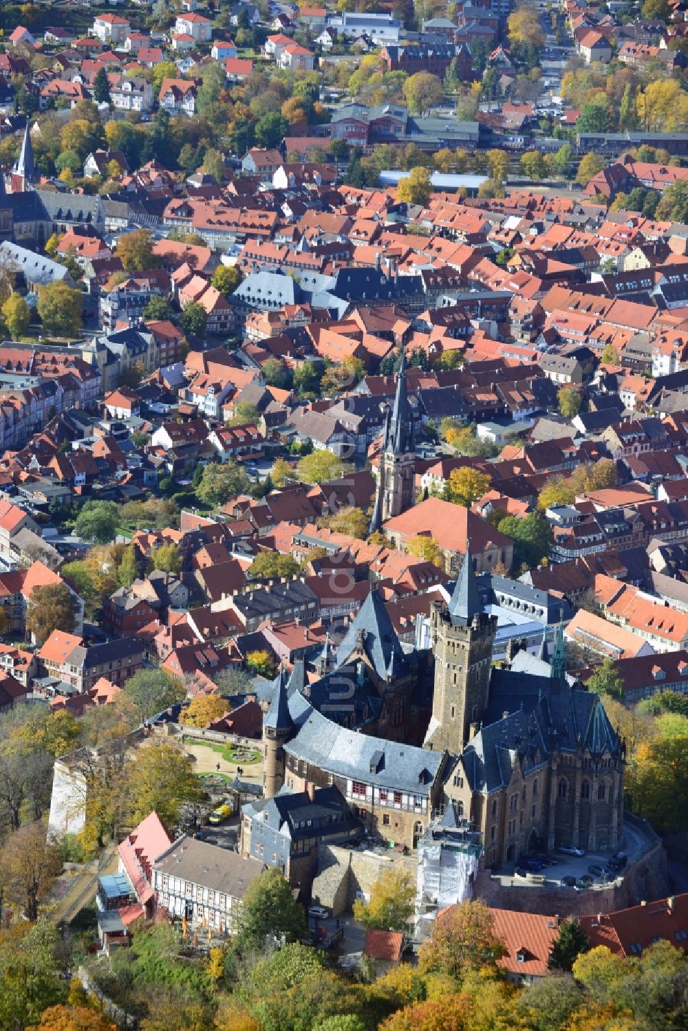 Luftaufnahme Wernigerode - Burg Wernigerode in der gleichnamigen Stadt im Bundesland Sachsen-Anhalt