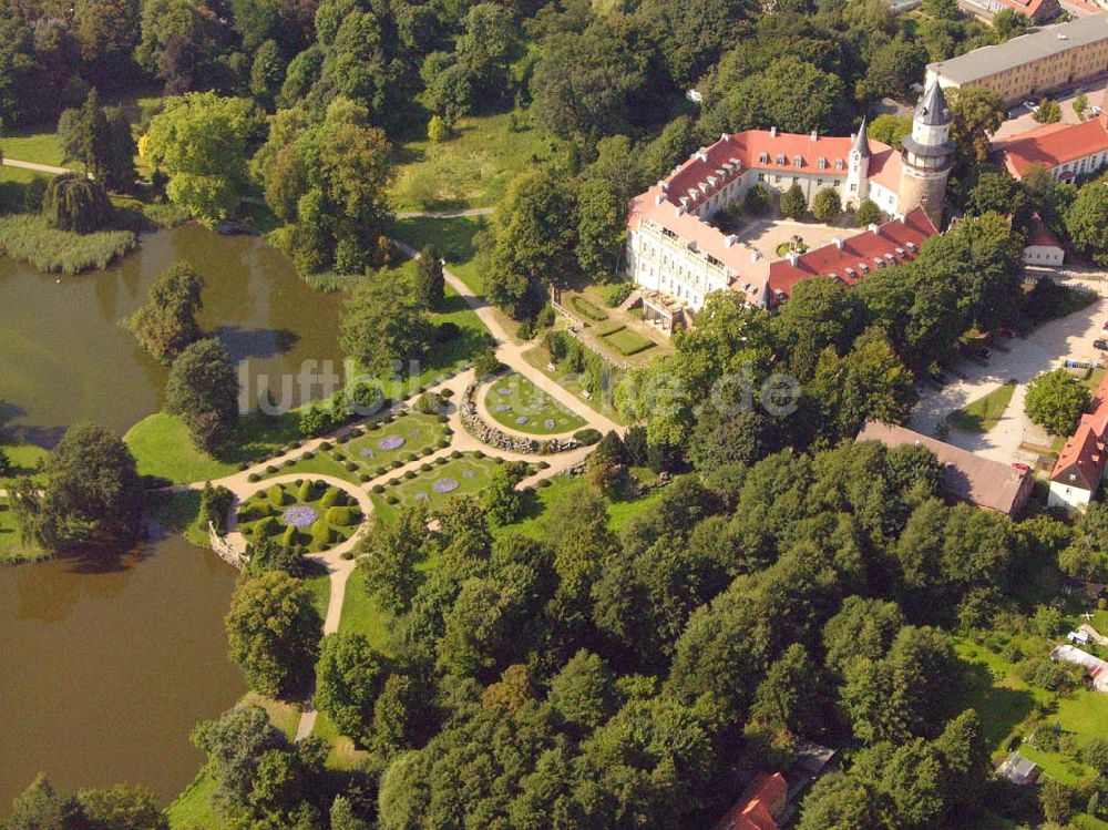 Wiesenburg aus der Vogelperspektive: Burg Wiesenburg