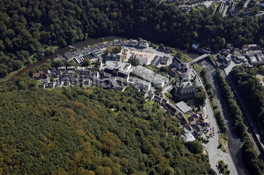 Luftaufnahme Altena - Burganlage der Burg Altena in Altena im Bundesland Nordrhein-Westfalen, Deutschland