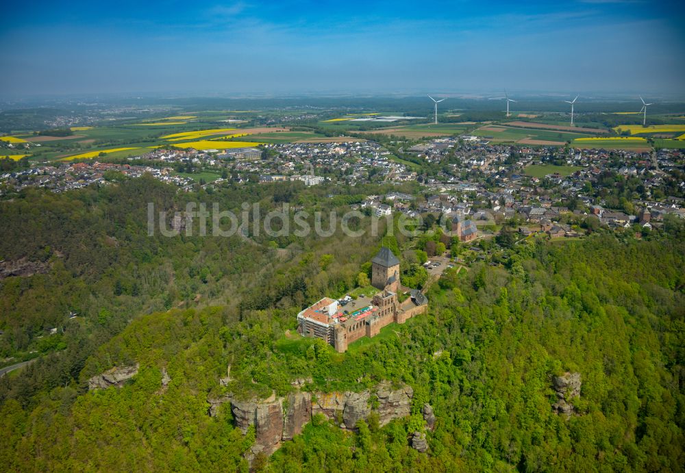 Luftaufnahme Nideggen - Burganlage mit Burgenmuseum in Nideggen im Bundesland Nordrhein-Westfalen, Deutschland