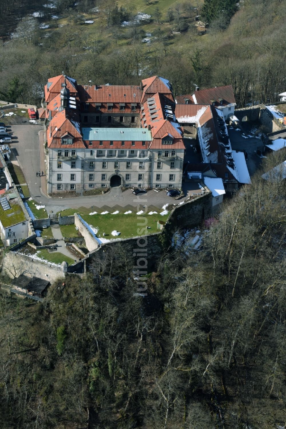 Luftbild Hofbieber - Burganlage des Internat Schloss Bieberstein mit der Hermann Lietz Schule in Hofbieber im Bundesland Hessen