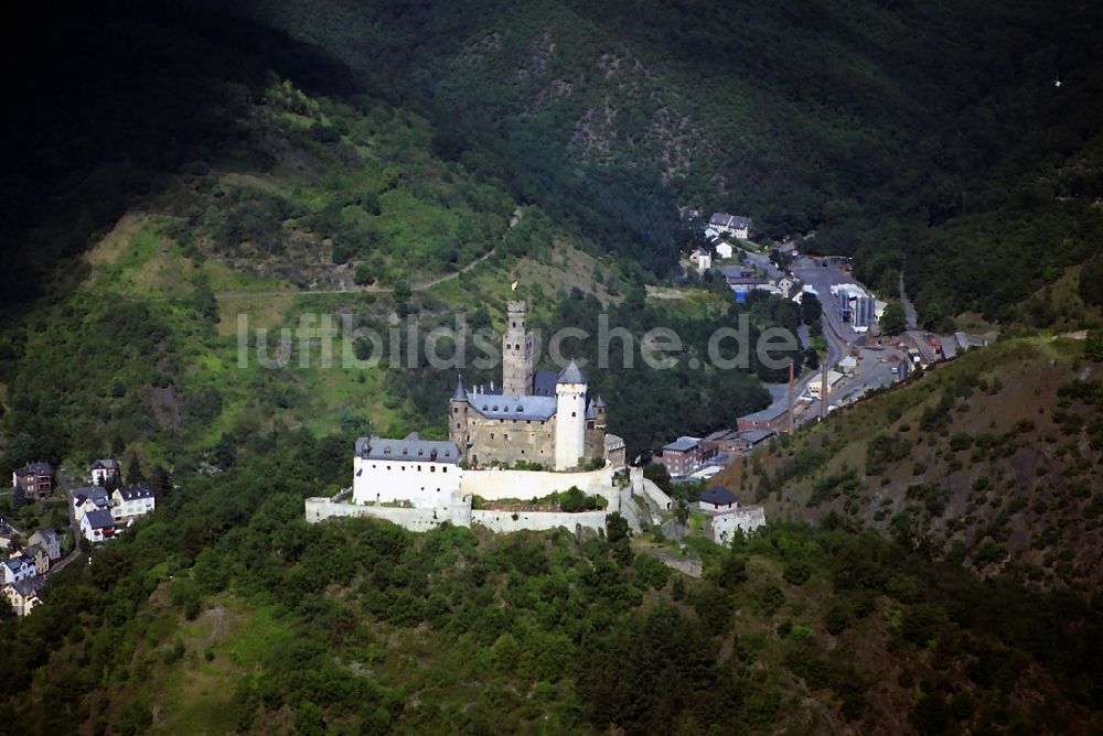 Braubach von oben - Burganlage der Marksburg bei Braubach im Bundesland Rheinland-Pfalz