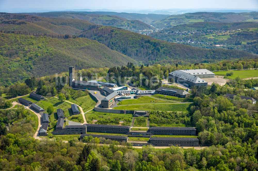 Luftaufnahme Schleiden - Burganlage NS- Ordensburg in Schleiden im Bundesland Nordrhein-Westfalen, Deutschland