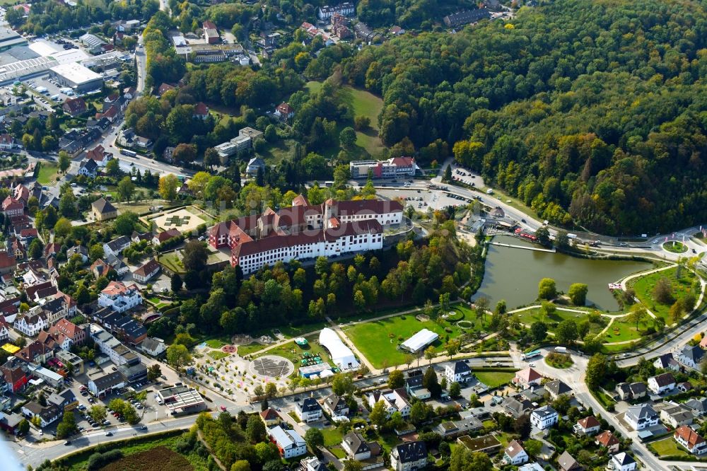 Luftbild Bad Iburg - Burganlage des Schloss in Bad Iburg im Bundesland Niedersachsen, Deutschland