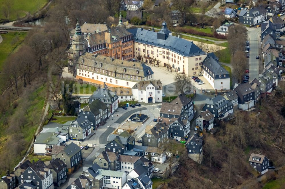 Luftbild Bad Berleburg - Burganlage Schloß Berleburg in Bad Berleburg im Bundesland Nordrhein-Westfalen, Deutschland