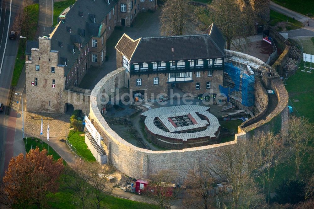 Mülheim an der Ruhr von oben - Burganlage des Schloss Broich in Mülheim an der Ruhr im Bundesland Nordrhein-Westfalen