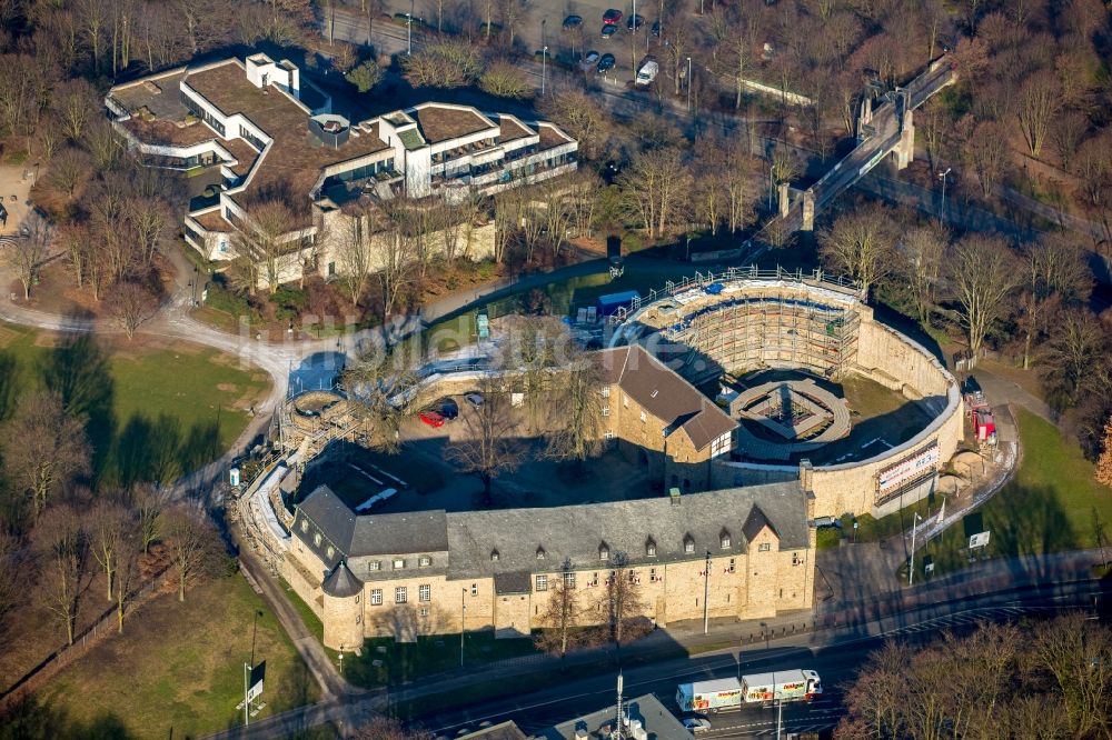 Luftbild Mülheim an der Ruhr - Burganlage des Schloss Broich in Mülheim an der Ruhr im Bundesland Nordrhein-Westfalen