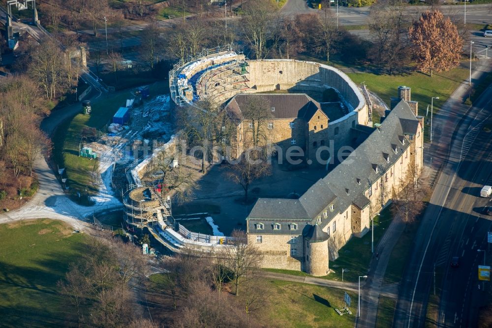 Mülheim an der Ruhr von oben - Burganlage des Schloss Broich in Mülheim an der Ruhr im Bundesland Nordrhein-Westfalen