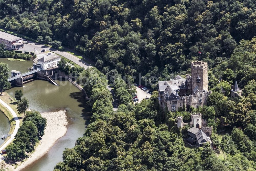 Lahnstein von oben - Burganlage des Schloss Burg Lahneck in Lahnstein im Bundesland Rheinland-Pfalz, Deutschland