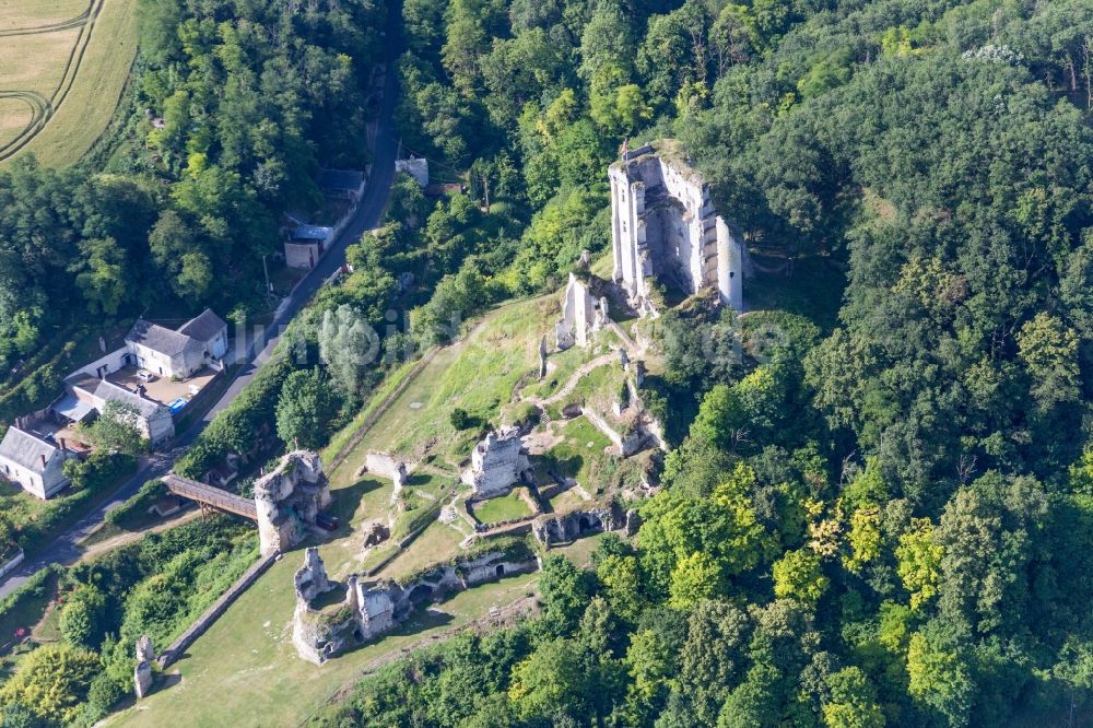 Luftbild Lavardin - Burganlage des Schloss Château de Lavardin in Lavardin in Centre-Val de Loire, Frankreich