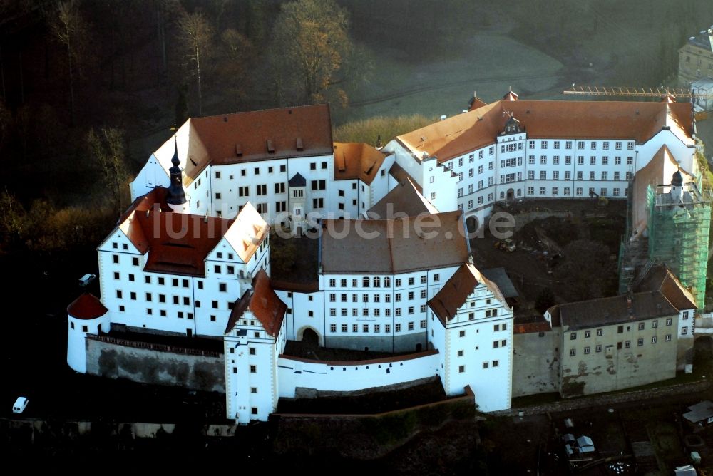 Luftbild Colditz - Burganlage des Schloss und der DJH Jugendherberge an der Schlossgasse in Colditz im Bundesland Sachsen, Deutschland