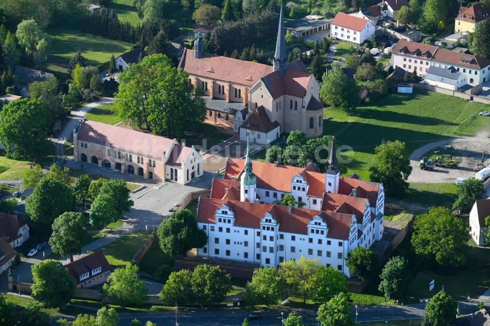 Doberlug-Kirchhain von oben - Burganlage des Schloss Doberlug in Doberlug-Kirchhain im Bundesland Brandenburg, Deutschland