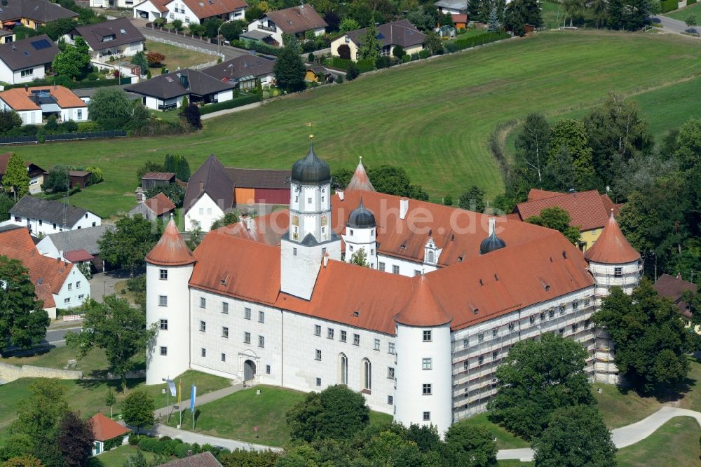 Luftbild Höchstädt - Burganlage des Schloss Hochstädt in Höchstädt im Bundesland Bayern