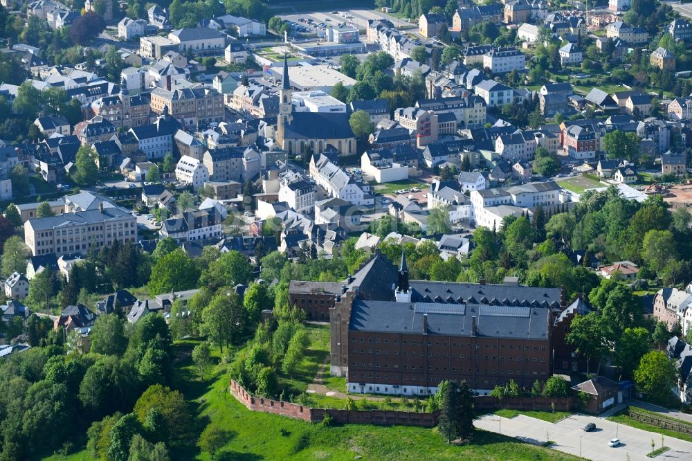 Stollberg/Erzgeb. von oben - Burganlage des Schloss Hoheneck in Stollberg/Erzgeb. im Bundesland Sachsen, Deutschland